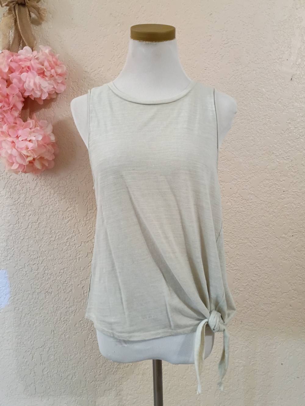 Anthropologie Light Green Cream Tie-Front Sleeveless Tank